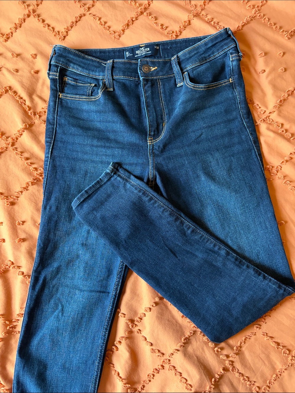 Hollister Women's Dark Blue High-Rise Skinny Jeans